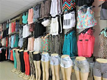 trendy clothing stores