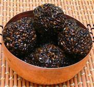 Ellu Urundai / Mithai ( Sesame Jaggery Balls) in New York,NY