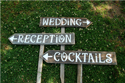 Top Tips for Using Wedding Signs on Your Wedding Day in New York,NY