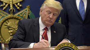 Trump signs Executive Order in New York,NY