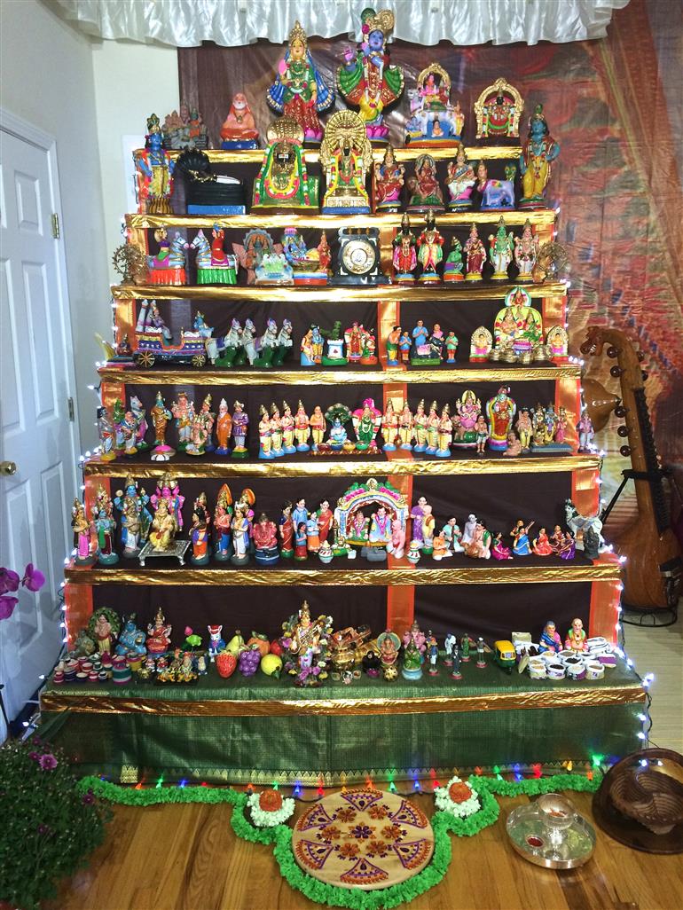Janaki Ramanan's Golu 2014 - Photo Gallery, Thumbnails, Pictures, Images